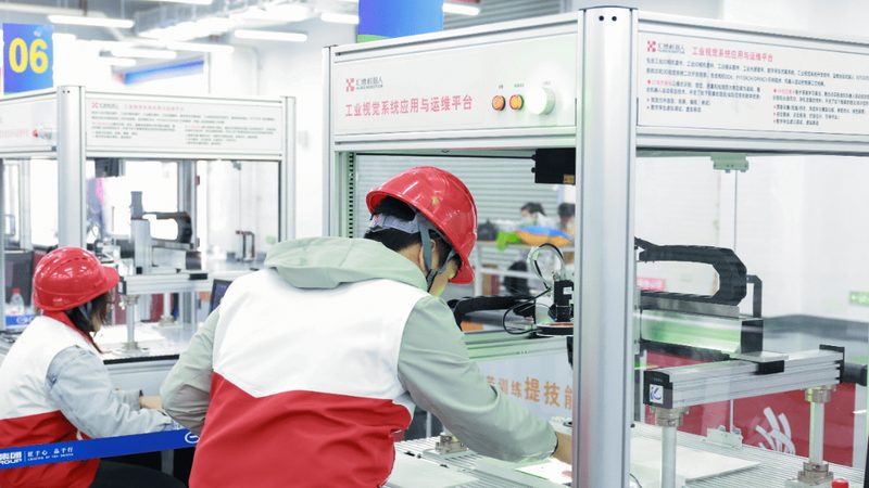 传感器与变送器：两者的本质区别及选购要点
